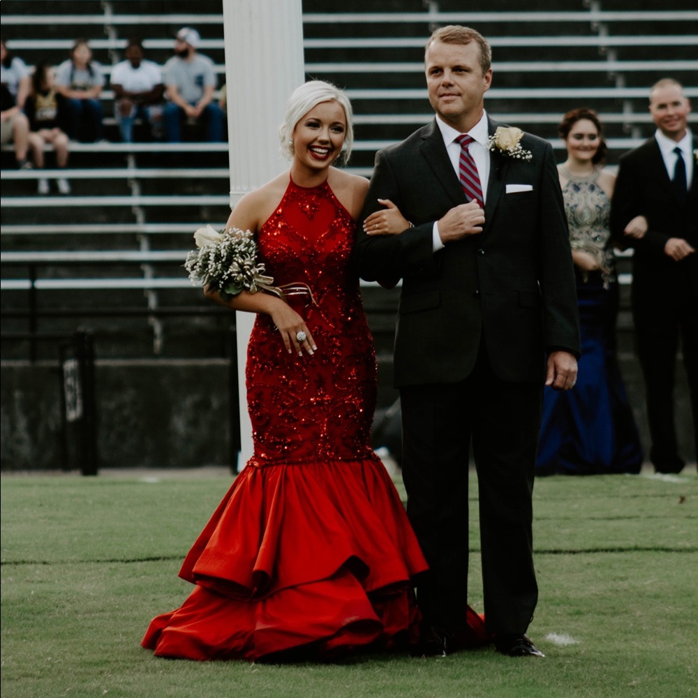 2018 Red Sherri Hill Beaded Mermaid